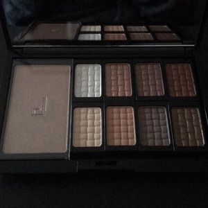 FREEMATIC EYESHADOW PRO PALETTE Highly Pigmented